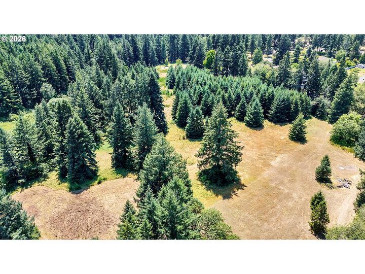 Property Photo: 26104 Jeans Rd OR 97487