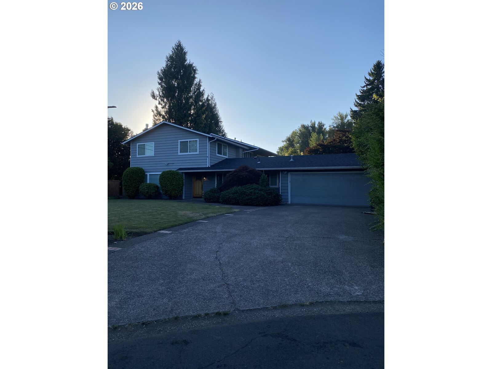 Property Photo: 2850 Riviera Ct OR 97477