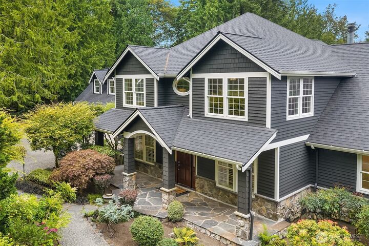 Property Photo:  26218 SE Old Black Nugget Road  WA 98029 