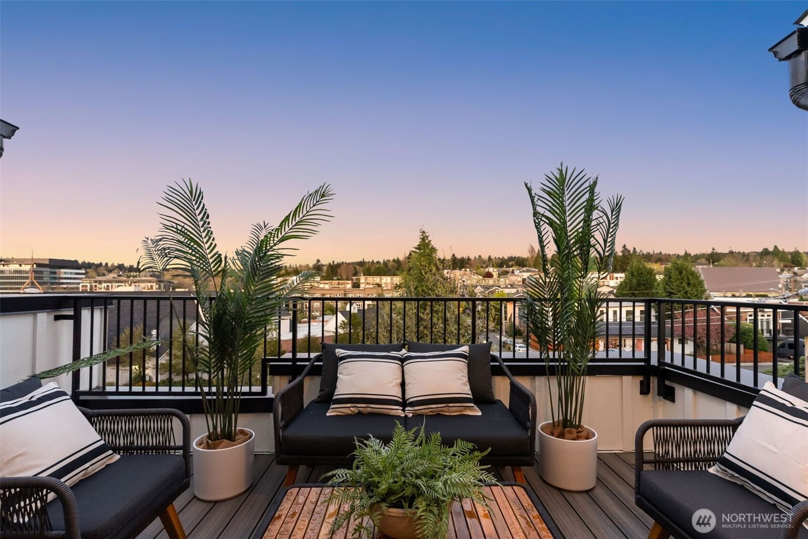 Property Photo: 116 C 2nd Street S C WA 98033
