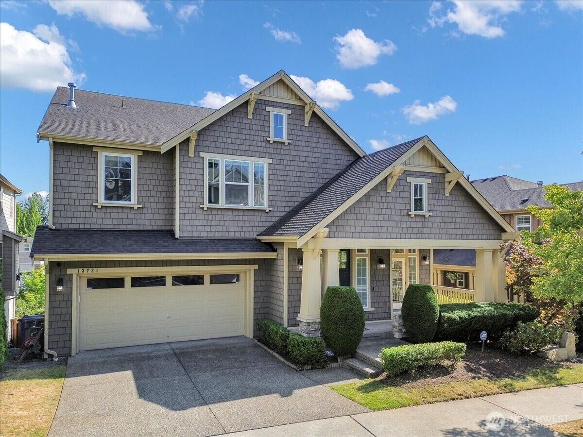 Property Photo: 13721 SE 90th Place WA 98059