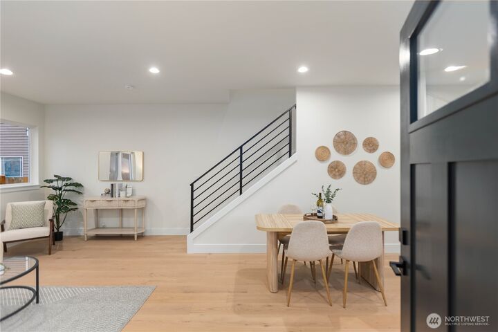 Property Photo: 811 NE 125th Street B WA 98125