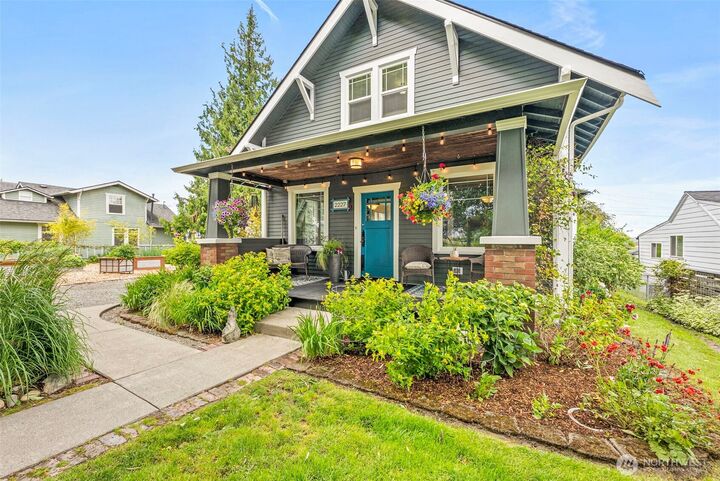 Property Photo:  2227 E Harrison Street  WA 98404 
