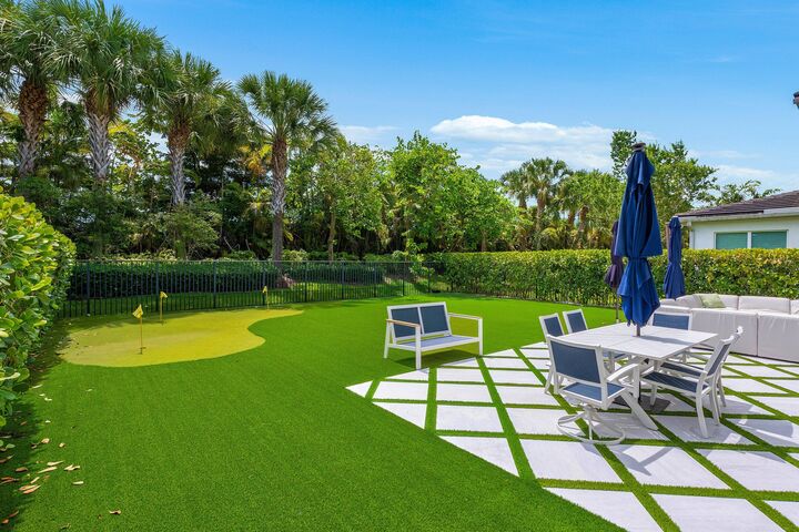 Property Photo: 15388 Green River Court FL 33446
