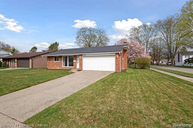 Property Photo: 14374 Ramblewood Street MI 48154