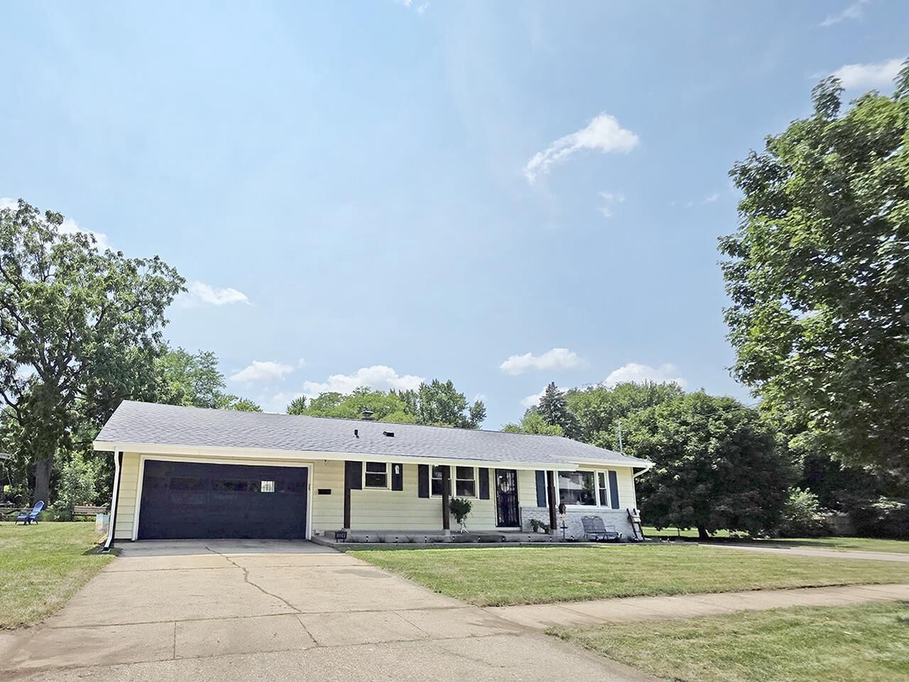 Property Photo: 1324 House Street WI 53511