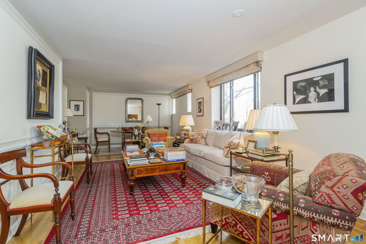Property Photo:  15 Lafayette Court 1B  CT 06830 