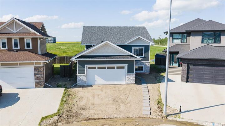 11 Aspen Place — photo 1