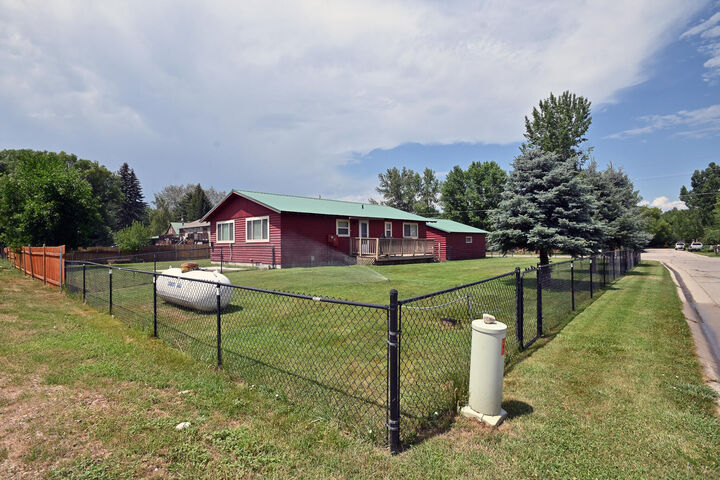 Property Photo: 604 Cemetery Road WY 82836
