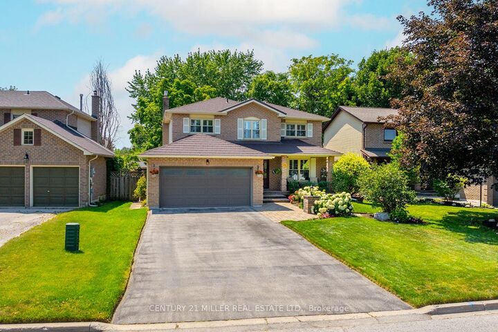 Property Photo: 176 Willow Lane ON L3Y 6R8