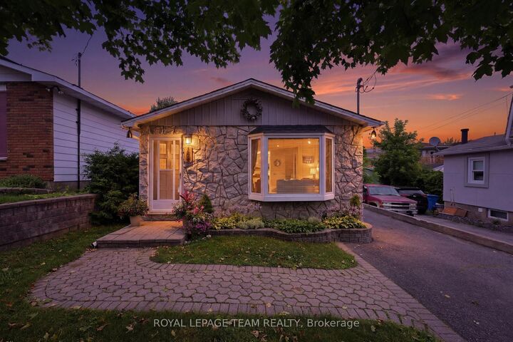 289 Montfort Street — photo 1