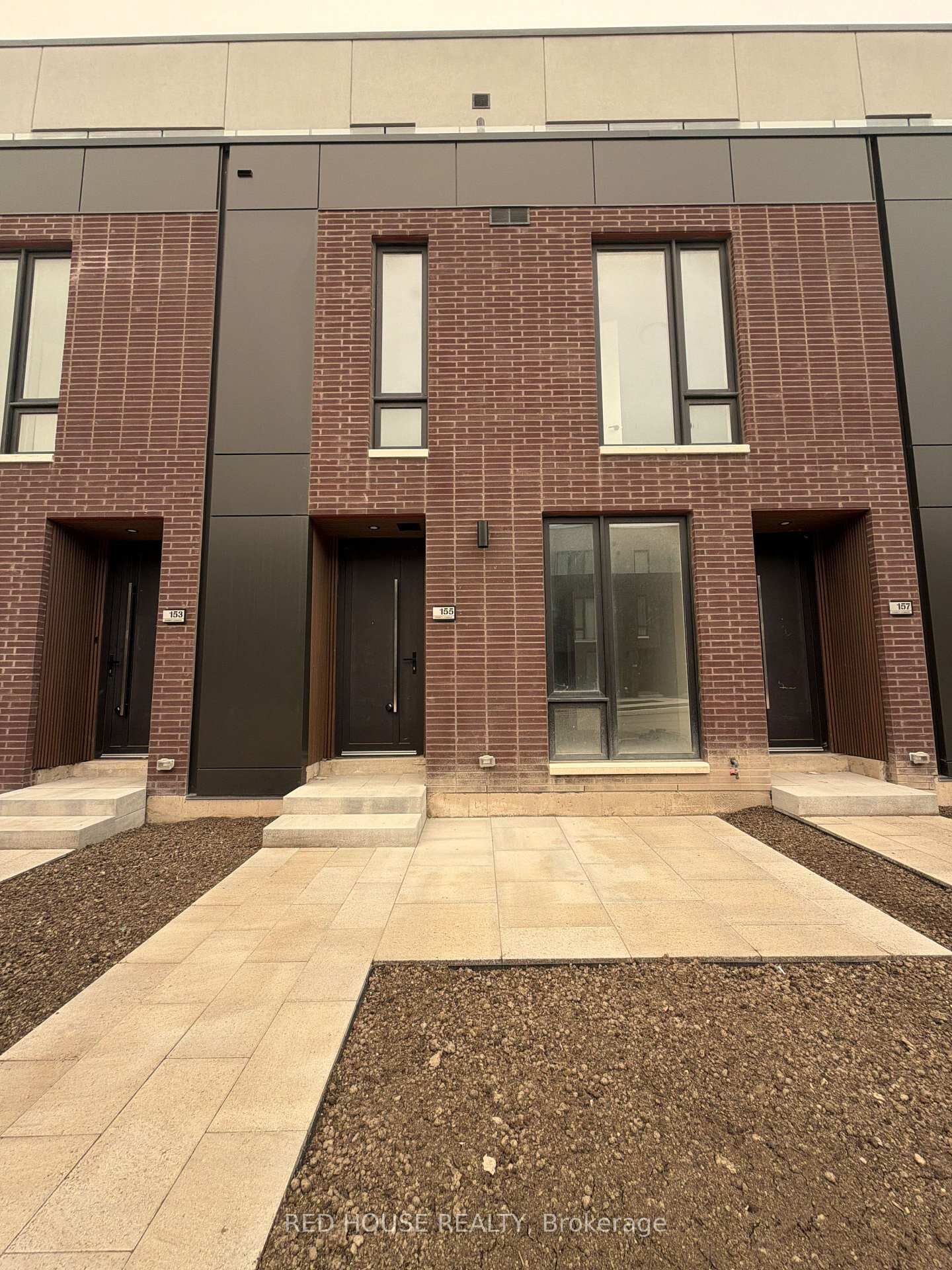 Property Photo:  155 Everett Common  ON L2P 0G8 