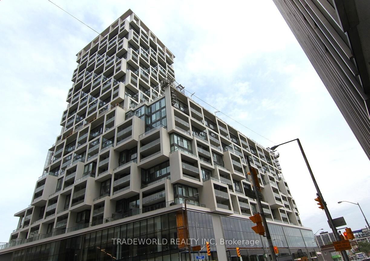Property Photo: 5 Soudan Avenue 2510 ON M4S 0B1