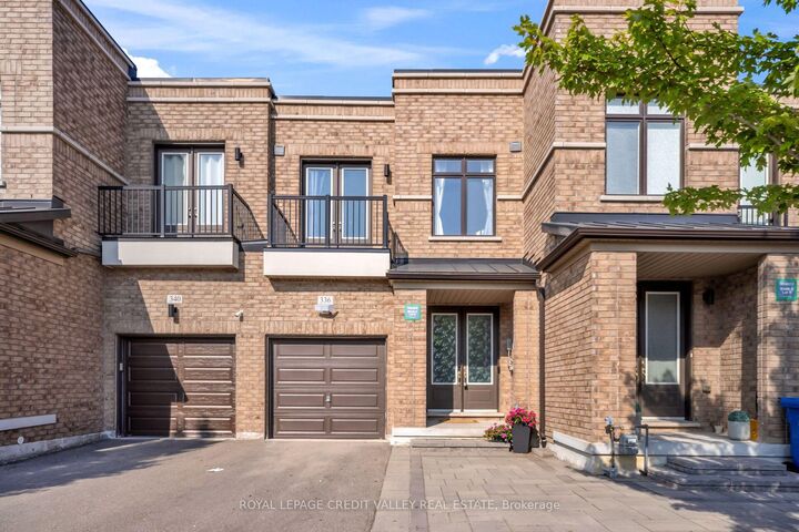 Property Photo: 336 Elyse Court ON L4G 2C9