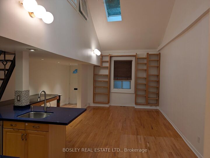 Property Photo:  230 Ontario Street  ON M5A 2V5 