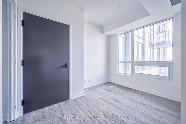 Property Photo: 108 Peter Street 1622 ON M5V 2G3