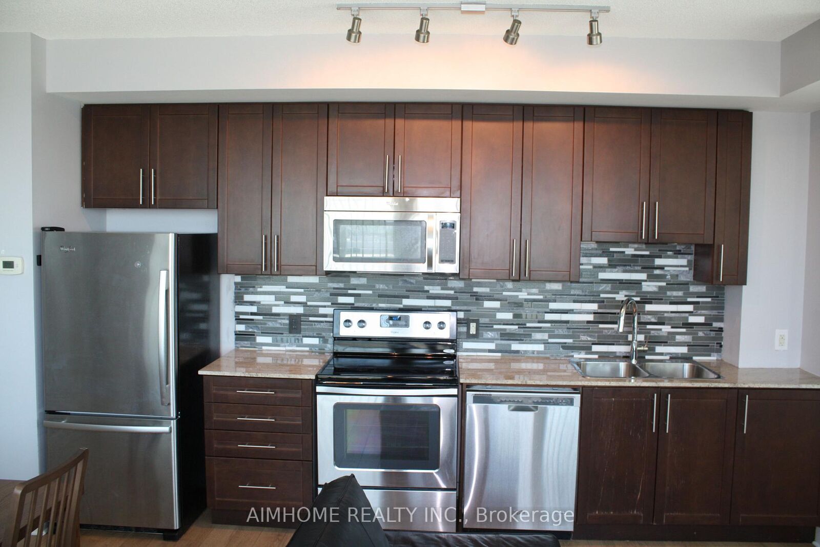 Property Photo:  3985 Grand Park Drive 505  ON L5B 0H8 
