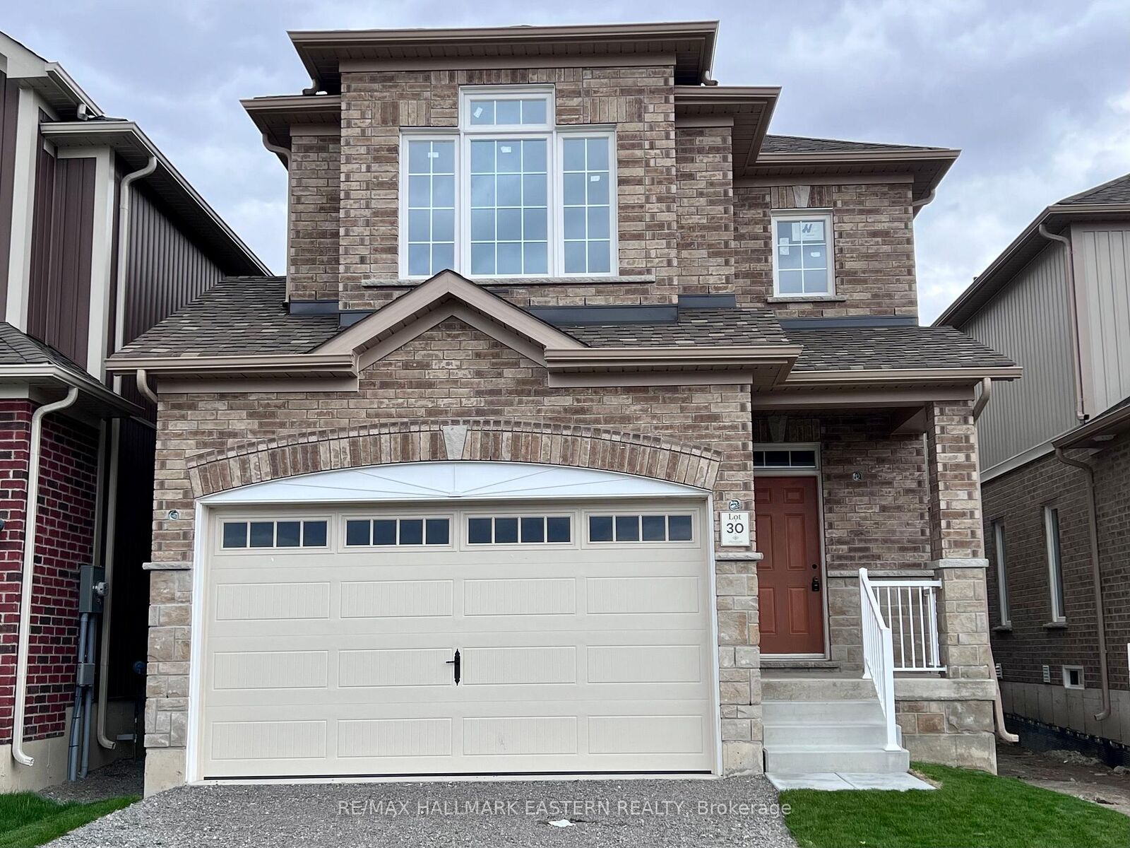 Property Photo: 30 Coldbrook Drive ON L0A 1G0