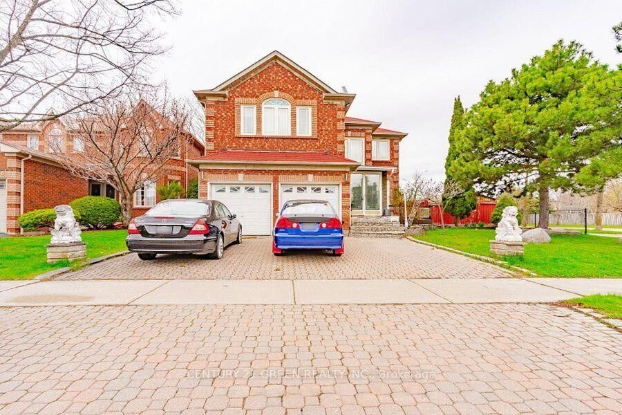 Property Photo: 3211 Bloomfield Drive Bsmt ON L5N 6V2
