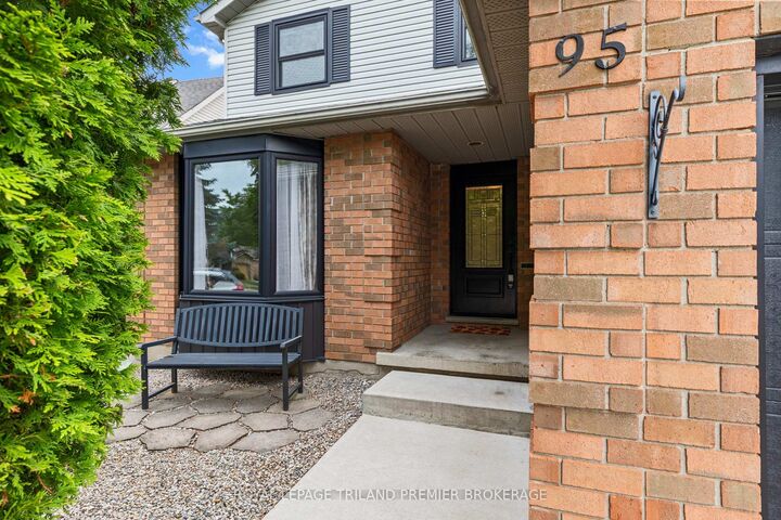 Property Photo: 95 Gerald Crescent ON N5Z 5A4