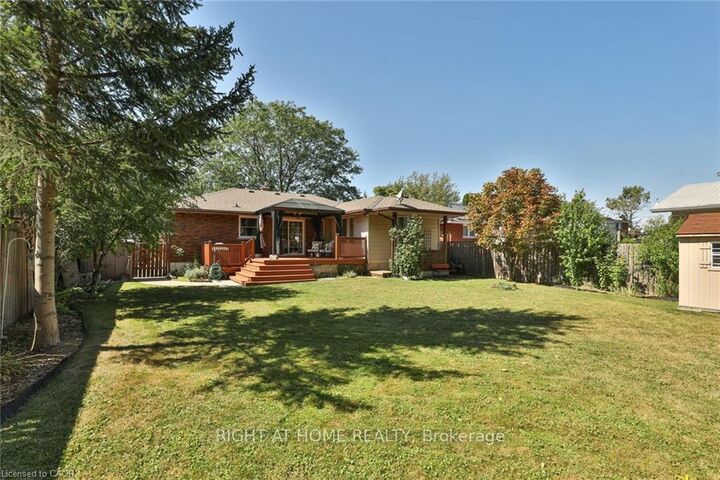 Property Photo:  226 Bel Air Avenue  ON L8E 5K2 