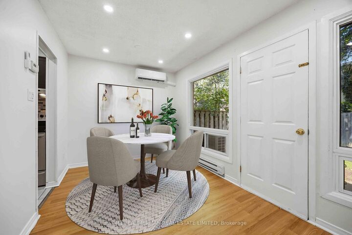 Property Photo: 142 Thorny Vineway N/A ON M2J 4J6