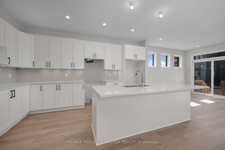 Property Photo:  181 Kerala Place  ON K1T 0Z3 