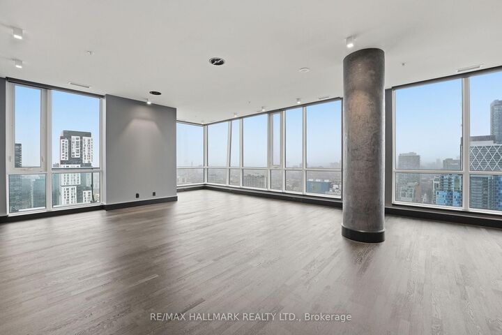 Property Photo: 199 Richmond Street W Ph101 ON M5V 0H4