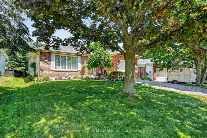 Property Photo: 32 Hewson Drive ON L1A 4C9