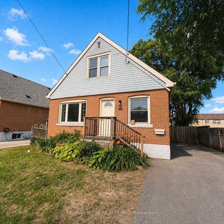 Property Photo: 53 Shadyside Avenue Bsmt ON L8V 3E2