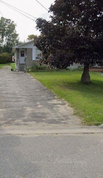 17 Silver Birch Drive — photo 1