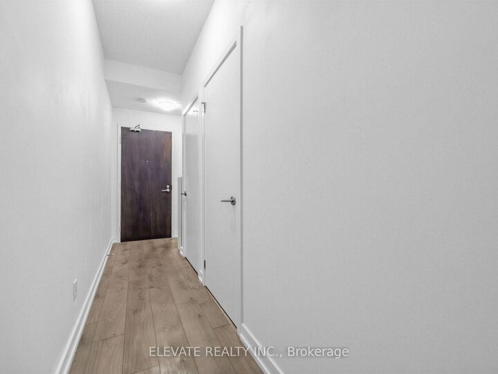 Property Photo: 297 College Street 926 ON M5T 1S2