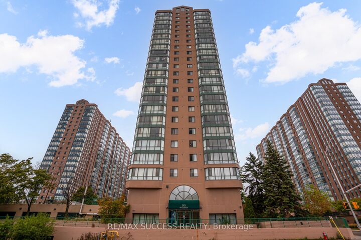 Property Photo:  145 Hillcrest Avenue 713  ON L5B 3Z1 