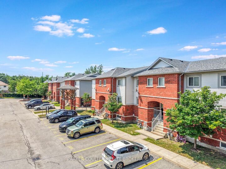 Property Photo: 241 Ferndale Drive S 37 ON L4N 0T6