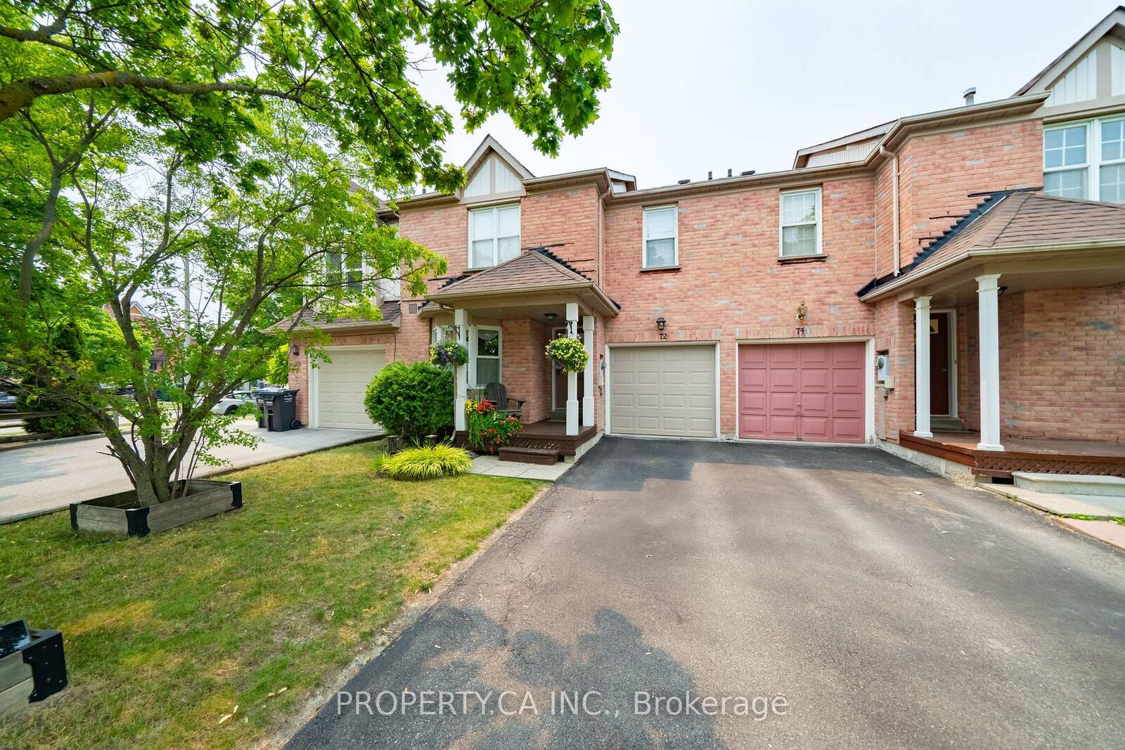 Property Photo: 72 Desert Sand Drive ON L6R 1V6