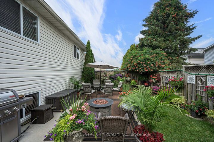 Property Photo: 128 Crimson Crescent ON N5W 6E9