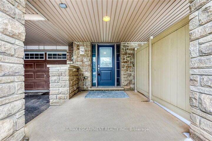 Property Photo: 2435 Greenwich Drive 74 ON L6M 0S4