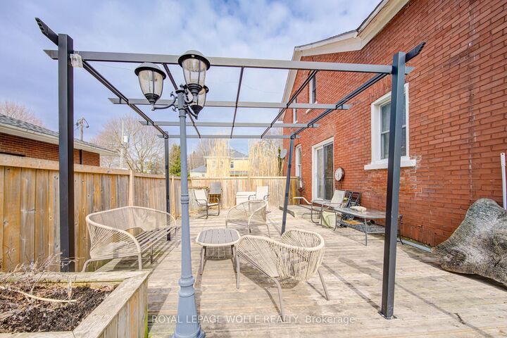 Property Photo: 137 Wellington Street ON N0K 1N0