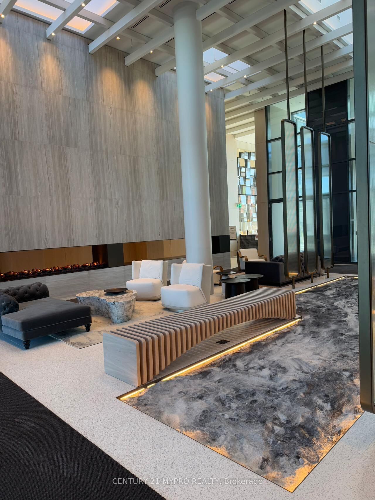 Property Photo: 195 Commerce Street 2701 ON L4K 0P9