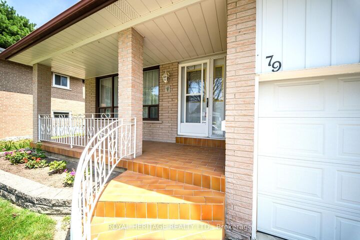 Property Photo:  79 Fulbert Crescent  ON M1S 1C5 
