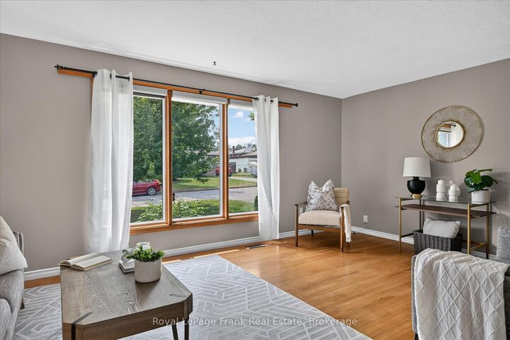 Property Photo:  870 Hemlock Street  ON K9H 6C9 