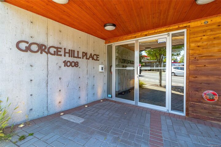 Property Photo: 1008 Tillicum Rd #201 BC V9A 1Z8