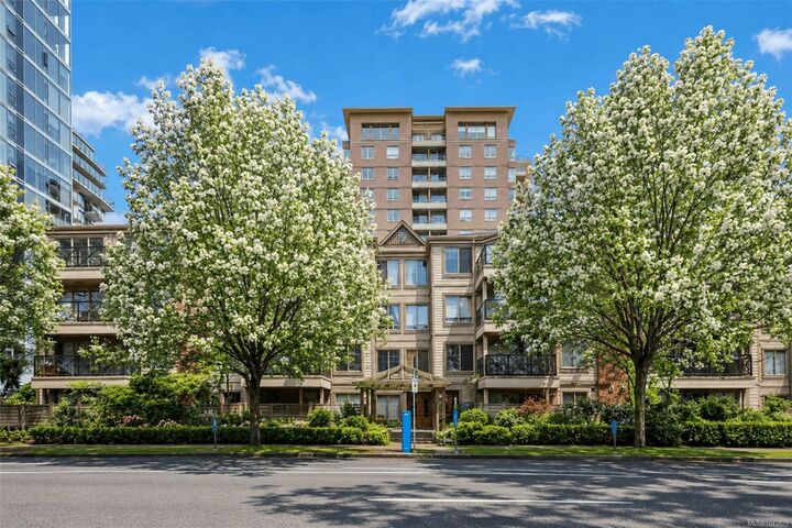 Property Photo:  935 Johnson St #302  BC V8V 3N5 