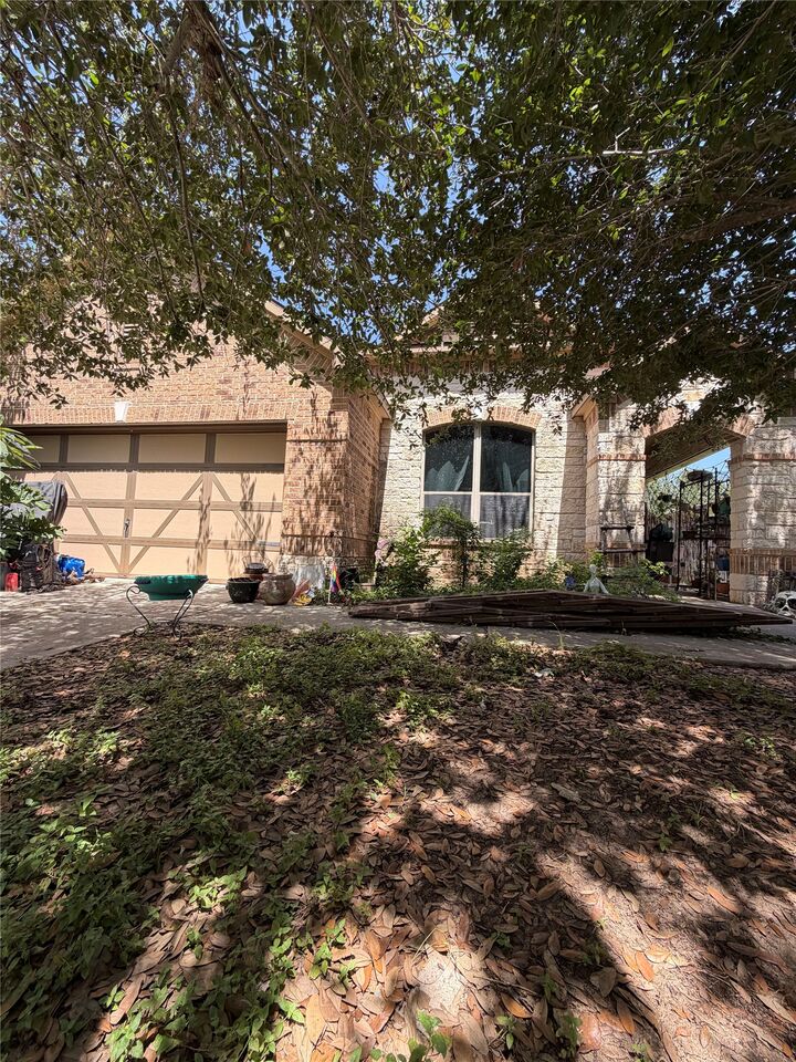 Property Photo:  8704 Keynes Lane  TX 78747 