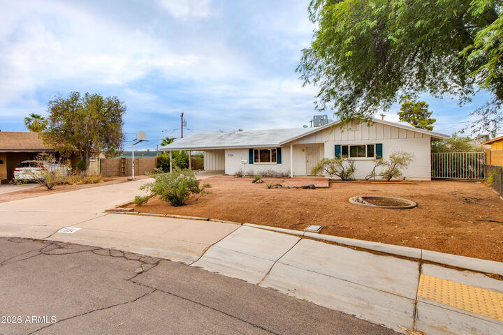 Property Photo:  7331 E Villa Way  AZ 85257 