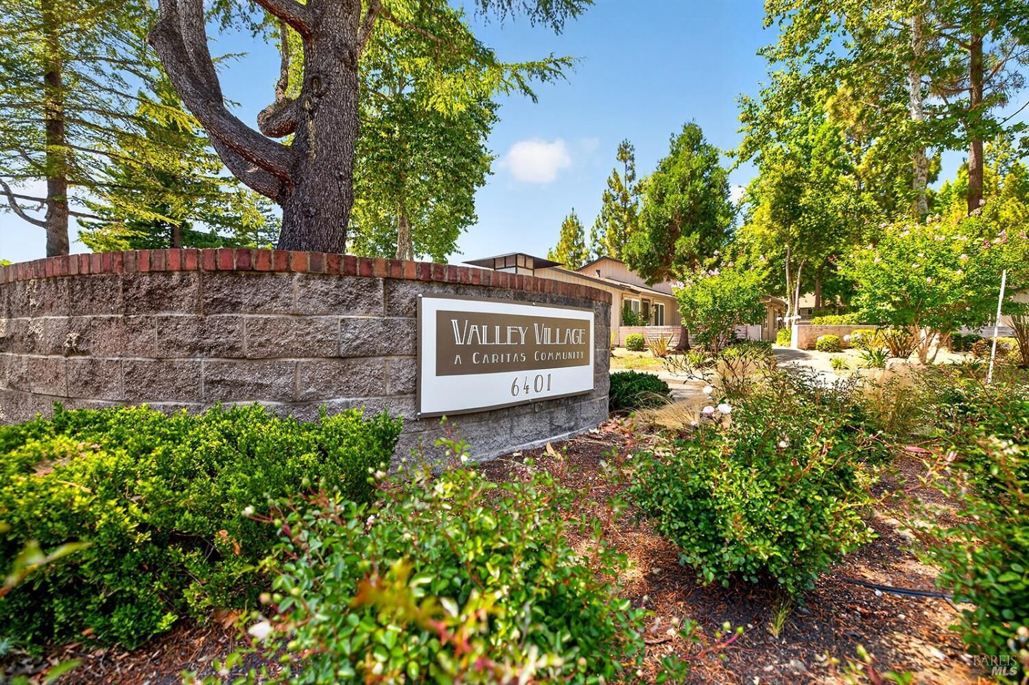 Property Photo: 129 Walnut Circle CA 94928