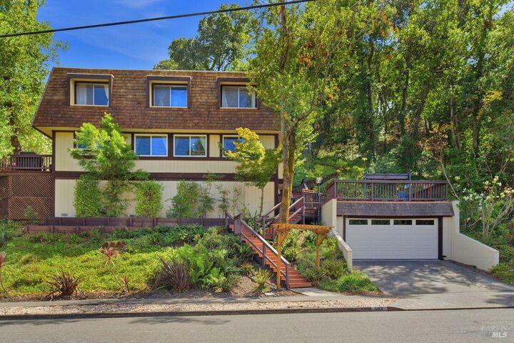Property Photo: 583 Fairway Drive CA 94949