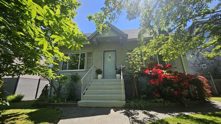 162 W 43rd Avenue — photo 1