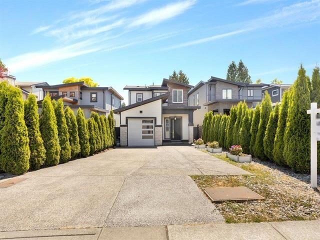 Property Photo: 15456 Russell Avenue BC V4B 2R3