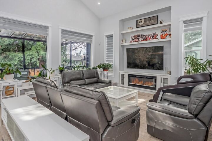 Property Photo: 2488 Latimer Avenue BC V3K 3J5